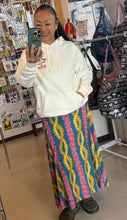 Load image into Gallery viewer, ☆New and repeat patterns have arrived!!☆ Ku'ulei Hawaii 2-Way Skirt
