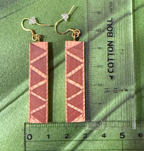 Load image into Gallery viewer, Wood Touch Earrings W
