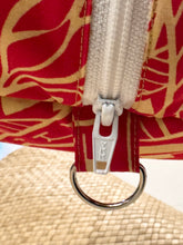 Load image into Gallery viewer, "KAHOKU" Caramel Box Pouch L