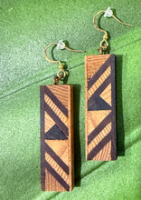 Load image into Gallery viewer, Vanna & Kanoa earrings