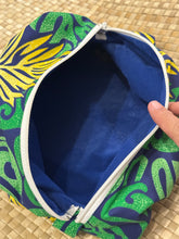 Load image into Gallery viewer, "KAHOKU" Caramel Box Pouch L