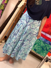 Load image into Gallery viewer, ☆New and repeat patterns have arrived!!☆ Ku'ulei Hawaii 2-Way Skirt