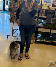 Load image into Gallery viewer, 【再入荷】Hula is Life × Lei Hale Okinawa コラボ “紅型 Hula Vibes” スクープネックTシャツ