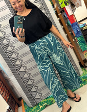 Load image into Gallery viewer, ☆ Ku'ulei Hawaii 4-Way Blouse