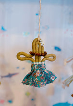 画像をギャラリービューアに読み込む, マクラメタペストリー【Hula Girl / Tahitian Girl】