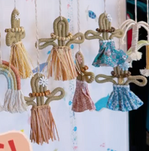 画像をギャラリービューアに読み込む, マクラメタペストリー【Hula Girl / Tahitian Girl】