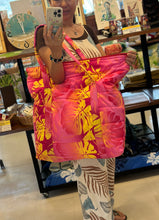 画像をギャラリービューアに読み込む, ※New※KAHOKU※Hulaダンサーにおススメ!!中綿入りBig Bag モンステラ2種