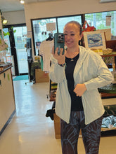 画像をギャラリービューアに読み込む, HULALANI(フララニ) レディース ジップアップパーカー(263HU2JK)|ハワイアン / 羽織り / 冷房・日焼け対策 / ライトアウター