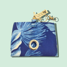 Load image into Gallery viewer, KAHOKU ペットお散歩エチケット袋&小物入れボタンミニミニポーチ