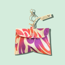 Load image into Gallery viewer, KAHOKU ペットお散歩エチケット袋&小物入れボタンミニミニポーチ