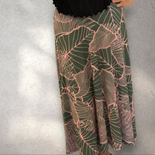 Load image into Gallery viewer, ☆New and repeat patterns have arrived!!☆ Ku'ulei Hawaii 2-Way Skirt