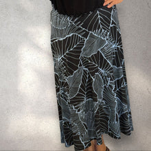 Load image into Gallery viewer, ☆New and repeat patterns have arrived!!☆ Ku'ulei Hawaii 2-Way Skirt