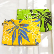Load image into Gallery viewer, "KAHOKU" clutch bag