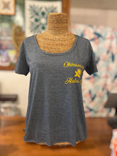 Load image into Gallery viewer, 【再入荷】Hula is Life × Lei Hale Okinawa コラボ “紅型 Hula Vibes” スクープネックTシャツ