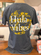 Load image into Gallery viewer, 【再入荷】Hula is Life × Lei Hale Okinawa コラボ “紅型 Hula Vibes” スクープネックTシャツ