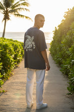 画像をギャラリービューアに読み込む, ホヌ柄:Hula Lani Hawaii ハワイアンバックプリントTシャツ メンズ 半袖 ホヌ