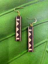 Load image into Gallery viewer, Wood Touch Pierced T