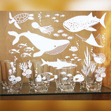画像をギャラリービューアに読み込む, 海の生き物飛散防止ステッカー