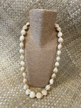 Load image into Gallery viewer, Kukuilei (Black and White)