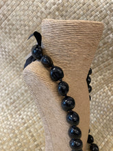 Load image into Gallery viewer, Kukuilei (Black and White)