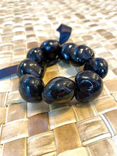 Load image into Gallery viewer, Kukui bracelet (black and white)