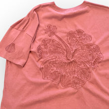 Load image into Gallery viewer, Back PrintハイビスカスTシャツ
