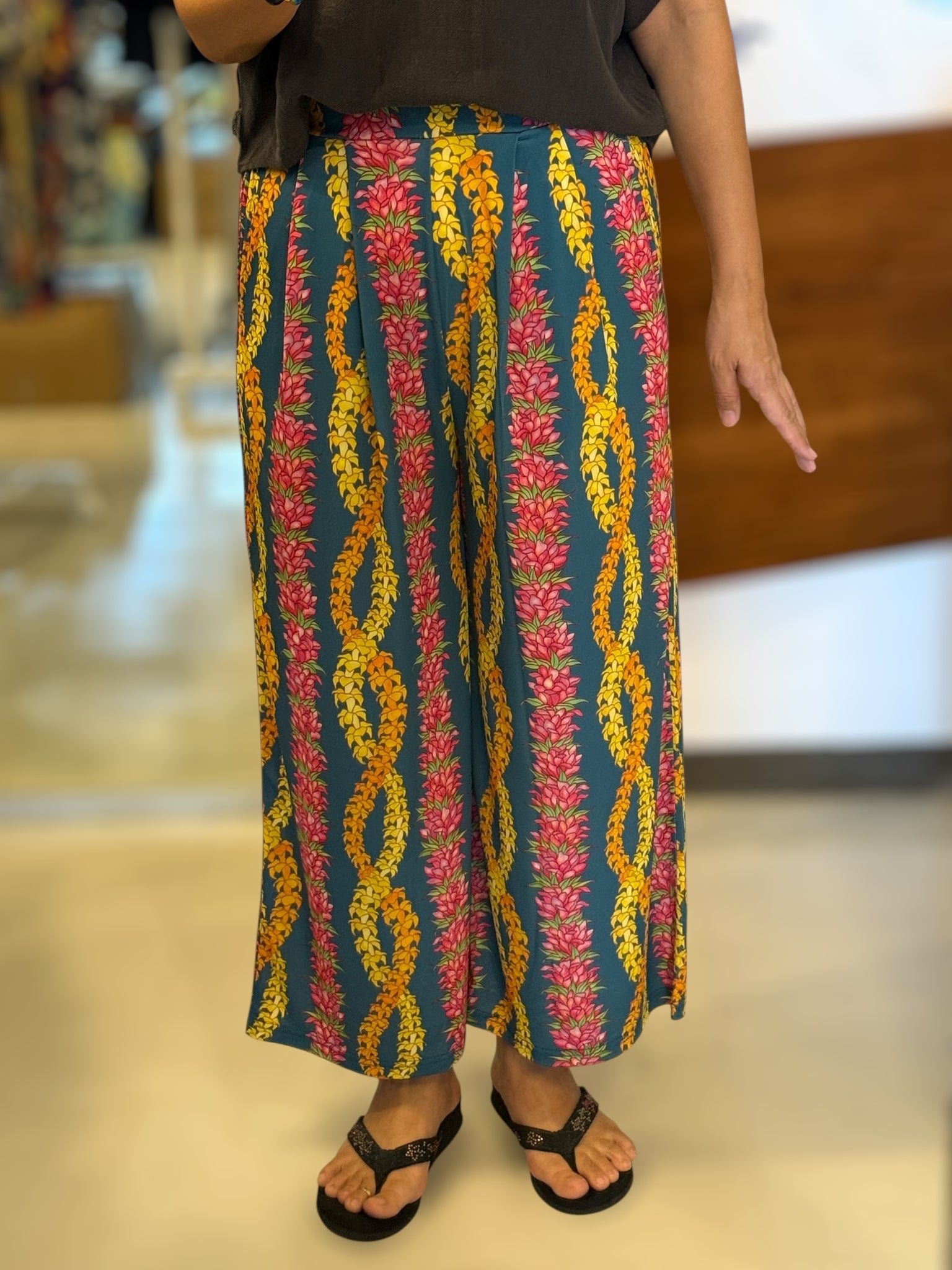 🌺新柄入荷しました‼️🌺☆ Ku'ulei Hawaii Newワイドパンツ