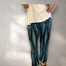 Load image into Gallery viewer, ☆New☆ Ku&#39;ulei Hawaii Aladdin Pants
