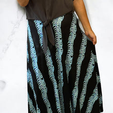 画像をギャラリービューアに読み込む, ☆人気柄入荷しています!!☆ Ku&#39;ulei Hawaii ２Wayスカート
