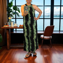 Load image into Gallery viewer, Ku&#39;ulei Hawaii 4-Way Dress *Free hemming belt*
