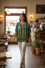 Load image into Gallery viewer, ☆New beautiful colors have arrived☆Ku'ulei Hawaii Tunic
