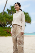 画像をギャラリービューアに読み込む, 総柄フェイクスエードロングパンツ
