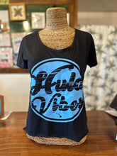 画像をギャラリービューアに読み込む, ※Ｎｅｗ！※Hula is Life ”Hula Vibes”スクープネックTシャツ
